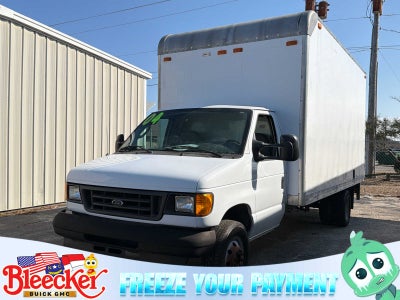 2004 Ford Econoline Commercial Cuta E-450 Super Duty 158" WB DRW