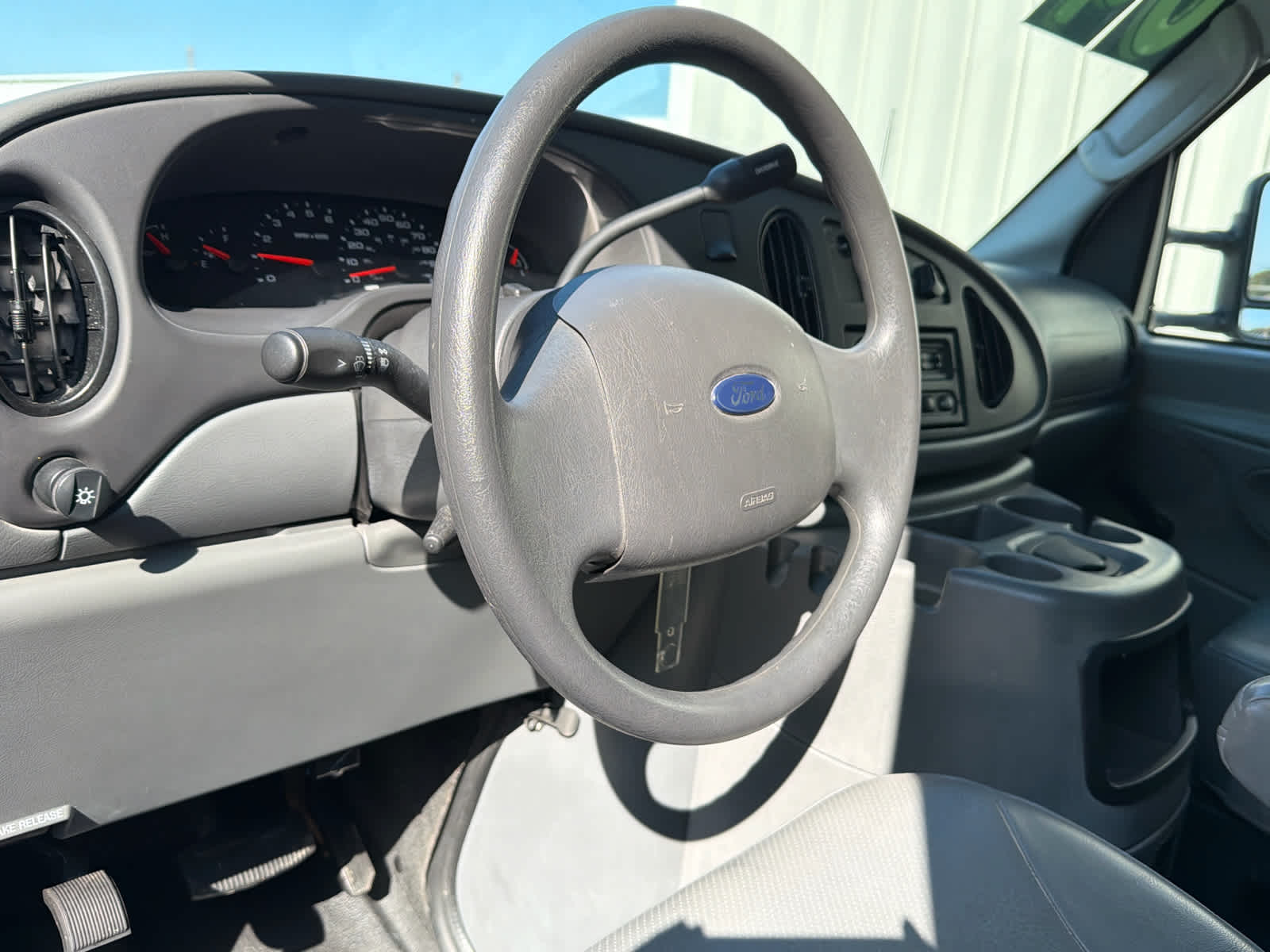 2004 Ford Econoline Commercial Cuta E-450 Super Duty 158" WB DRW