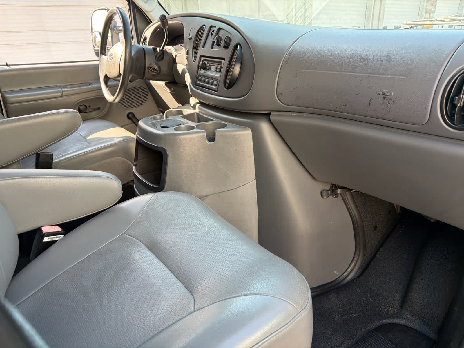 2004 Ford Econoline Commercial Cuta E-450 Super Duty 158" WB DRW