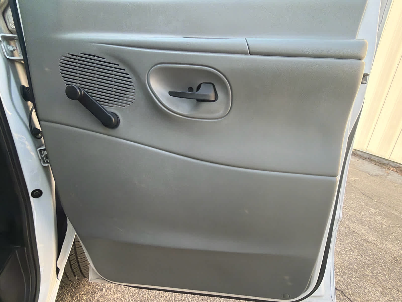 2004 Ford Econoline Commercial Cuta E-450 Super Duty 158" WB DRW