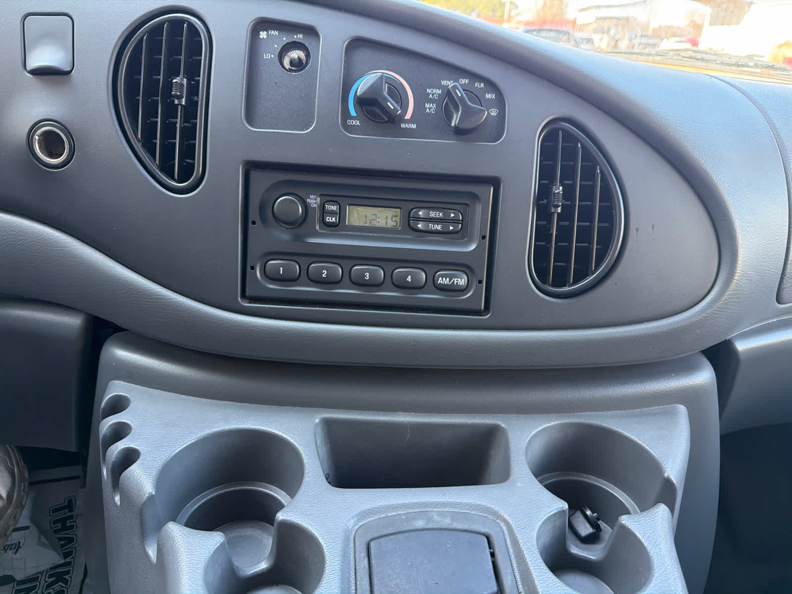 2004 Ford Econoline Commercial Cuta E-450 Super Duty 158" WB DRW