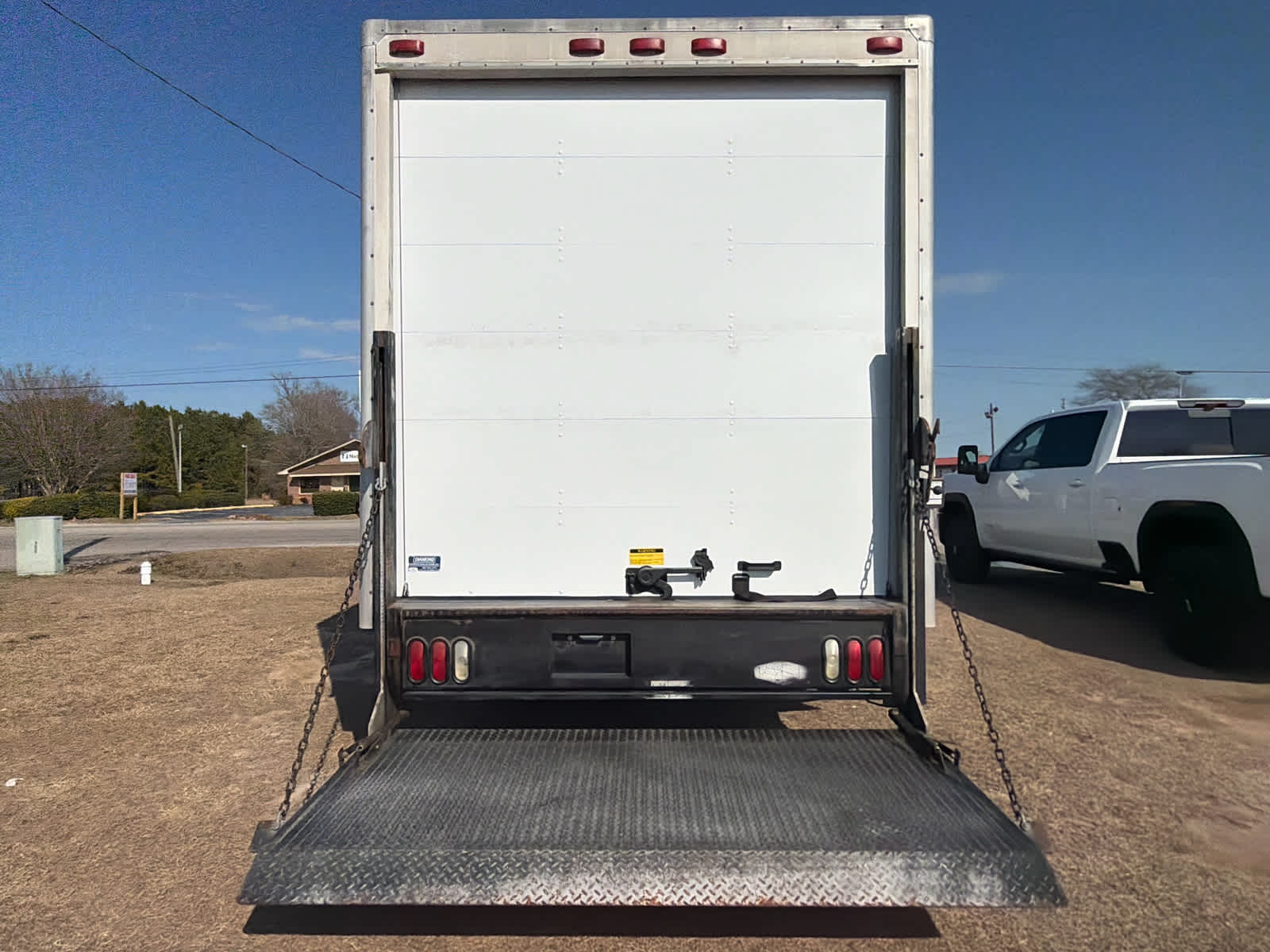 2004 Ford Econoline Commercial Cuta E-450 Super Duty 158" WB DRW