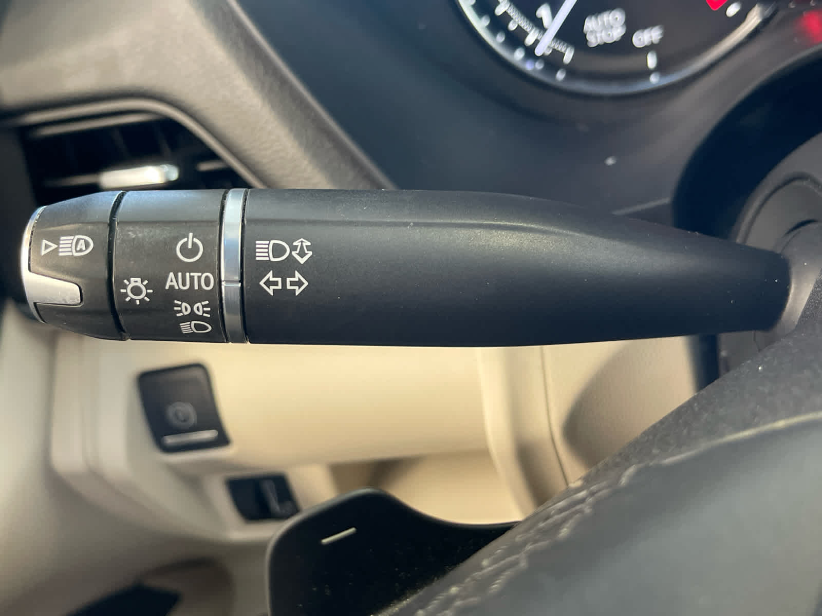 2023 Cadillac CT4 Luxury