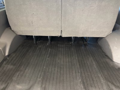 2023 Chevrolet Express Passenger 3500 1LS