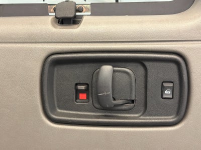 2023 Chevrolet Express Passenger 3500 1LS