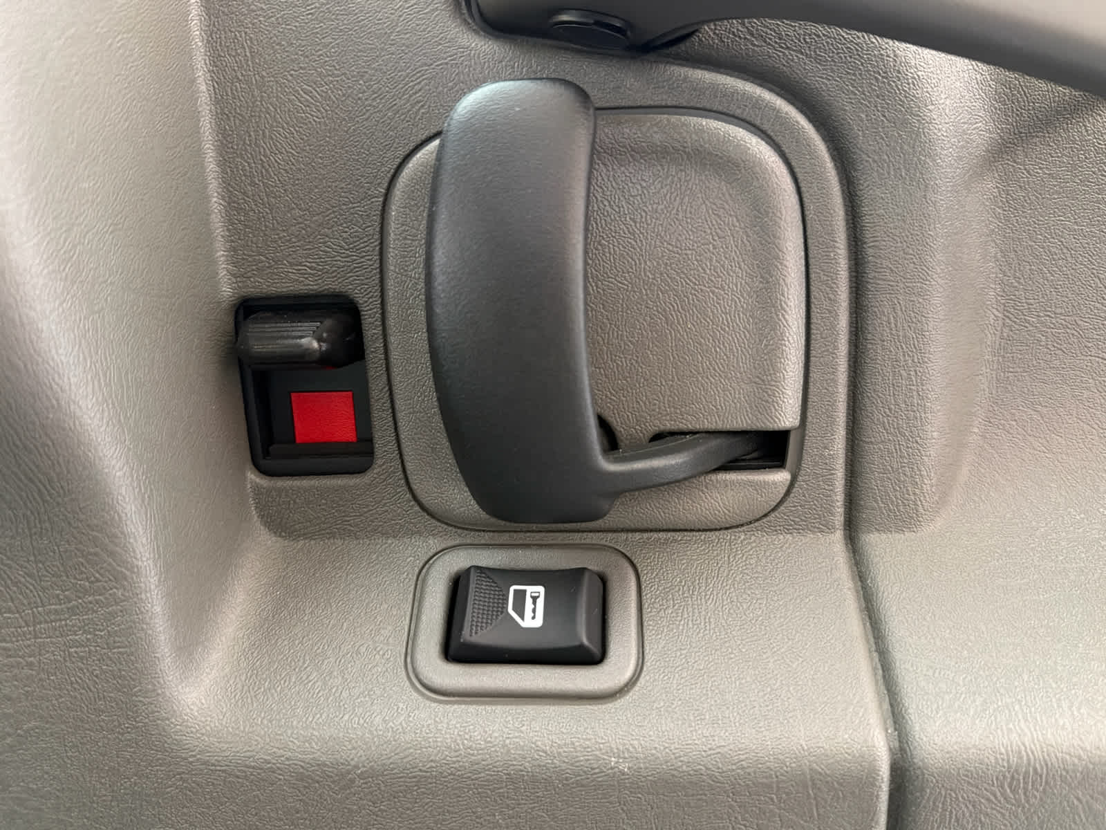 2023 Chevrolet Express Passenger 3500 1LS