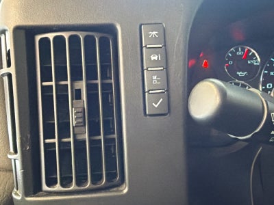 2023 Chevrolet Express Passenger 3500 1LS