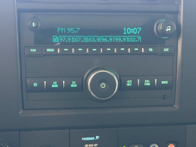 2023 Chevrolet Express Passenger 3500 1LS