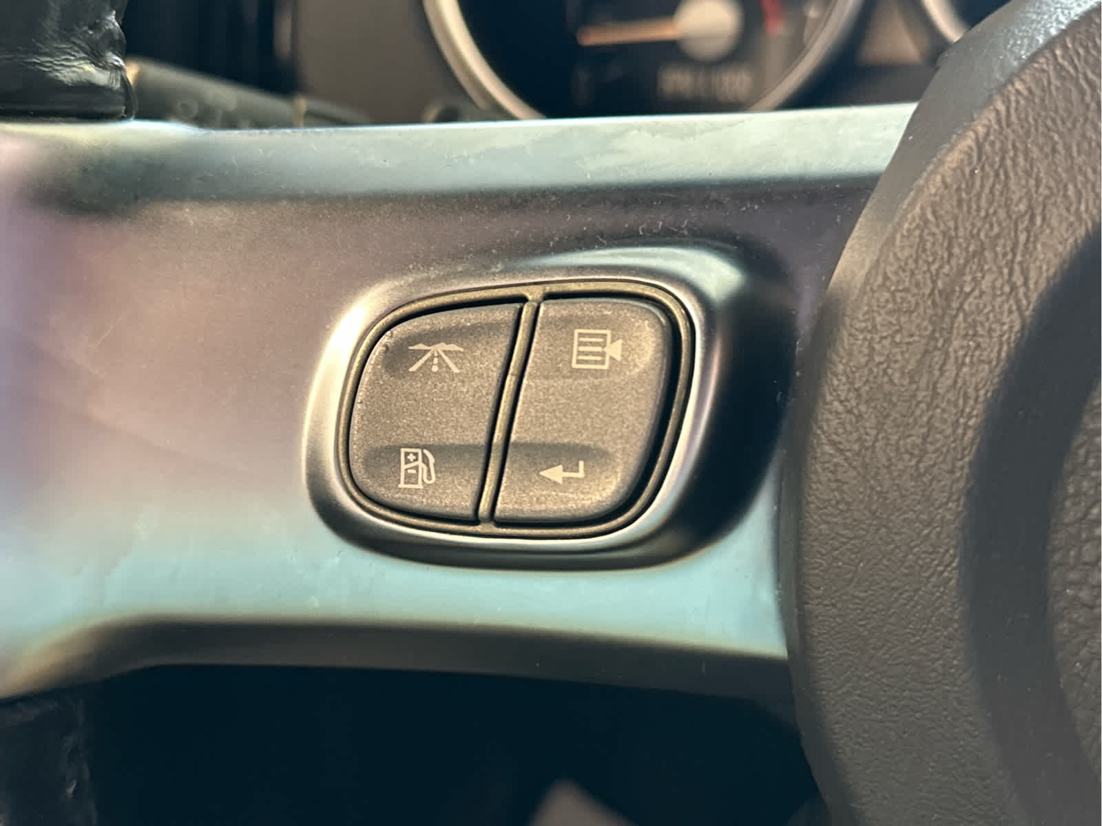 2004 Chevrolet SSR LS