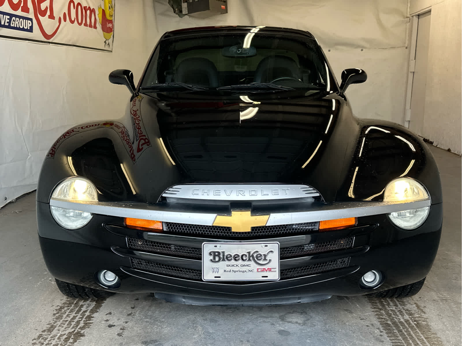 2004 Chevrolet SSR LS