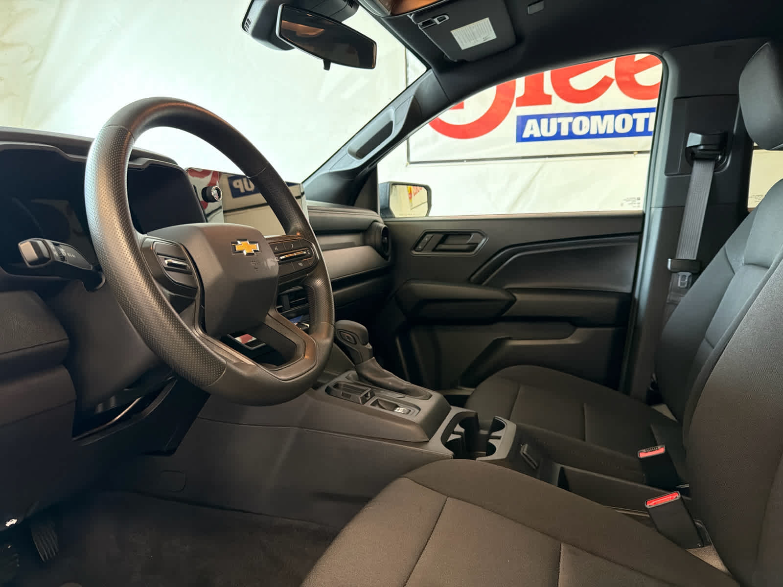 2024 Chevrolet Colorado WT