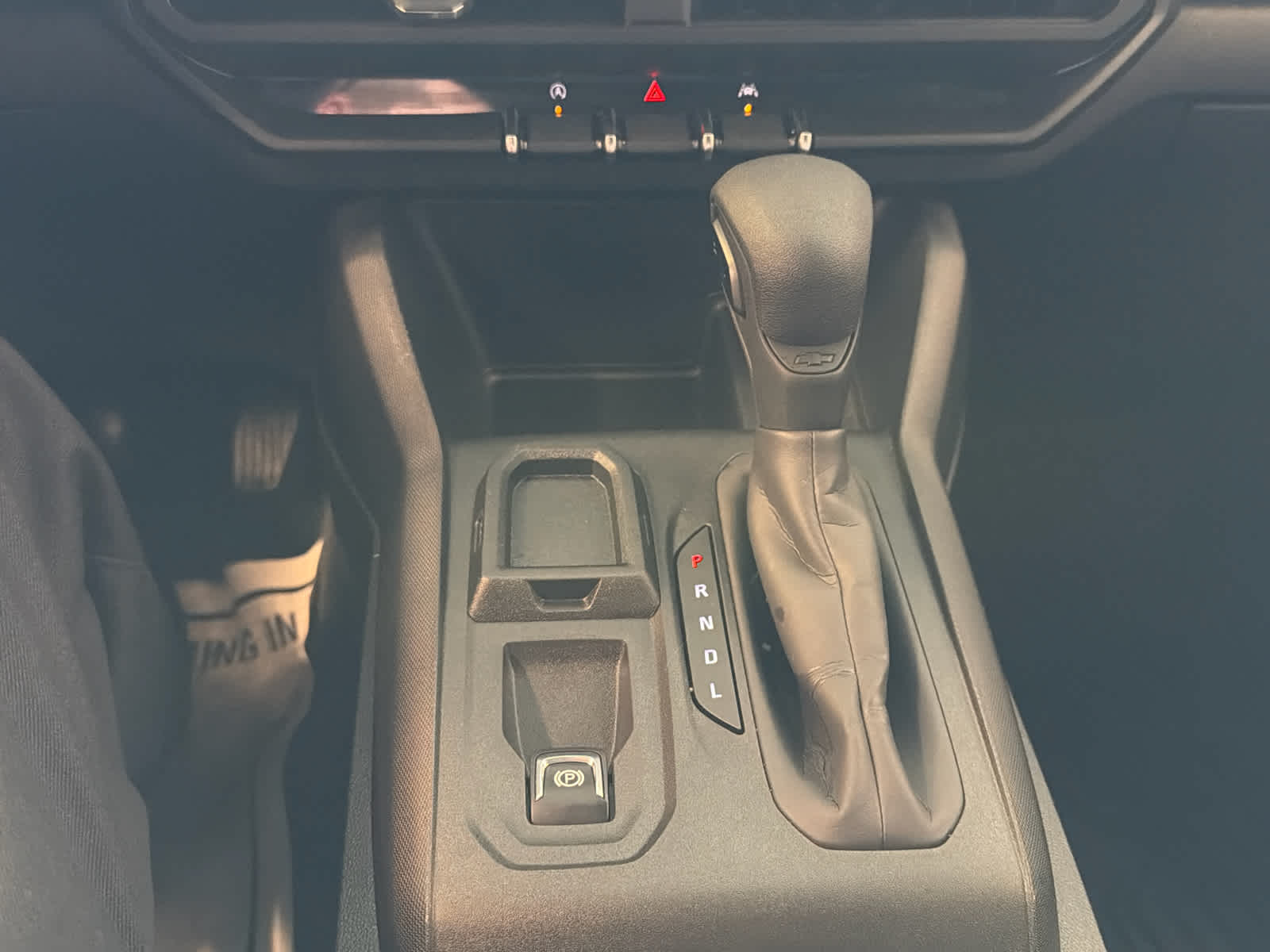 2024 Chevrolet Colorado WT