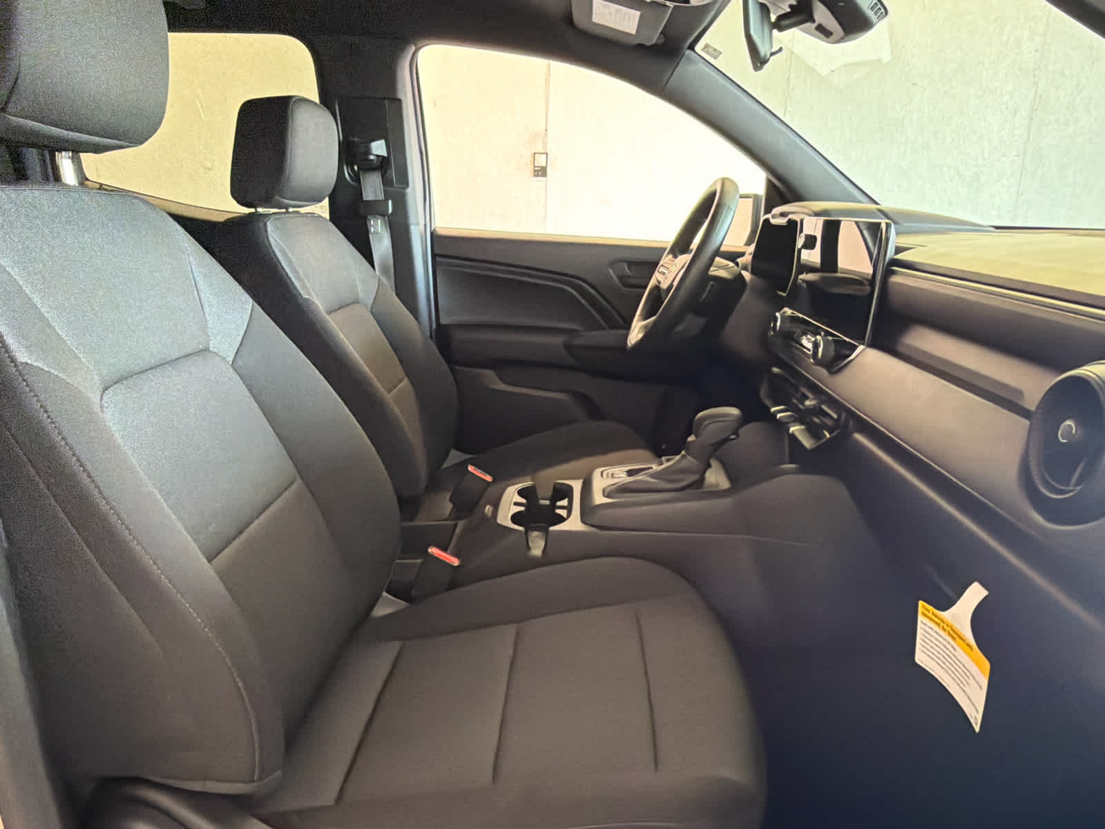 2024 Chevrolet Colorado WT