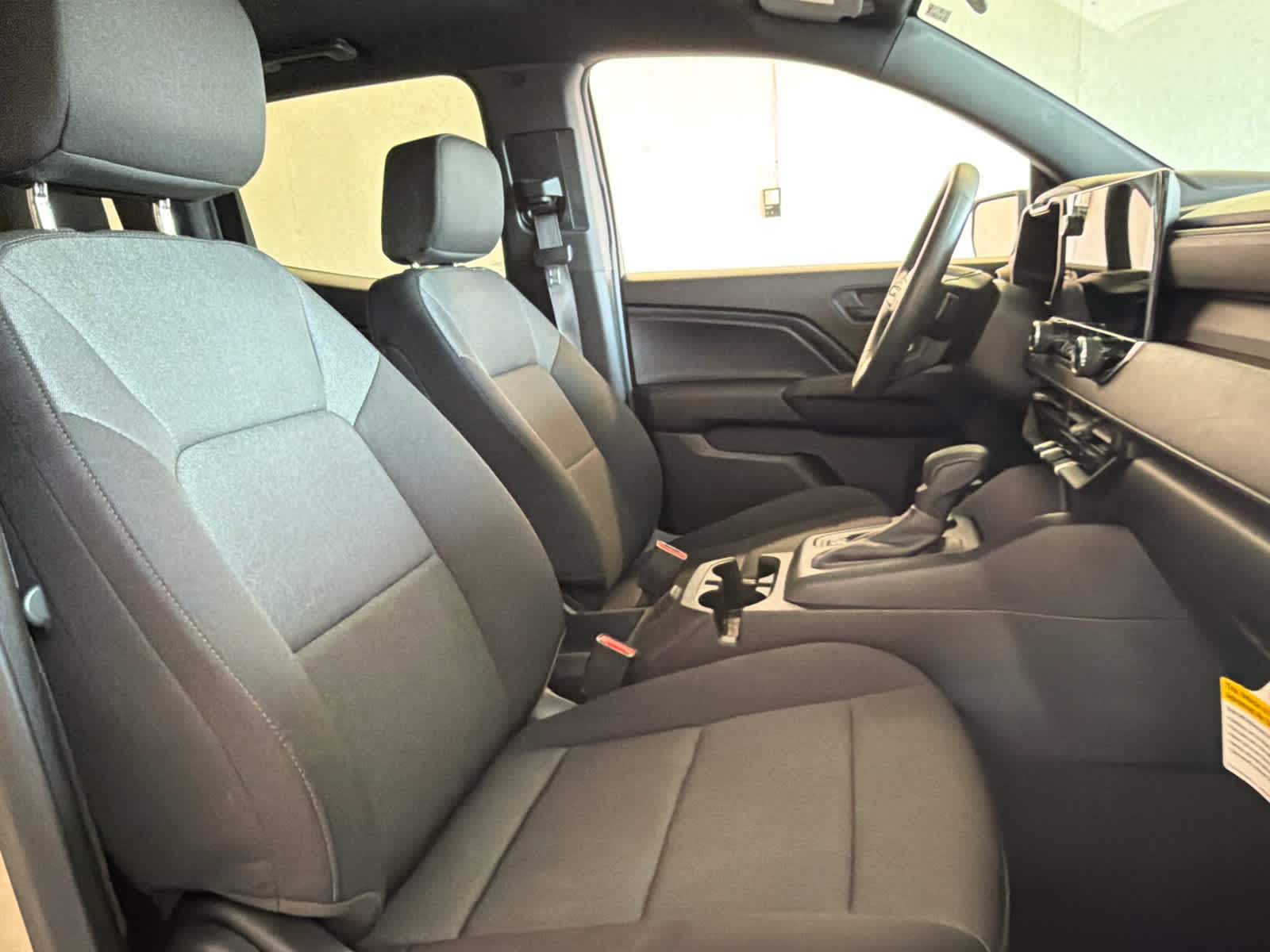 2024 Chevrolet Colorado WT