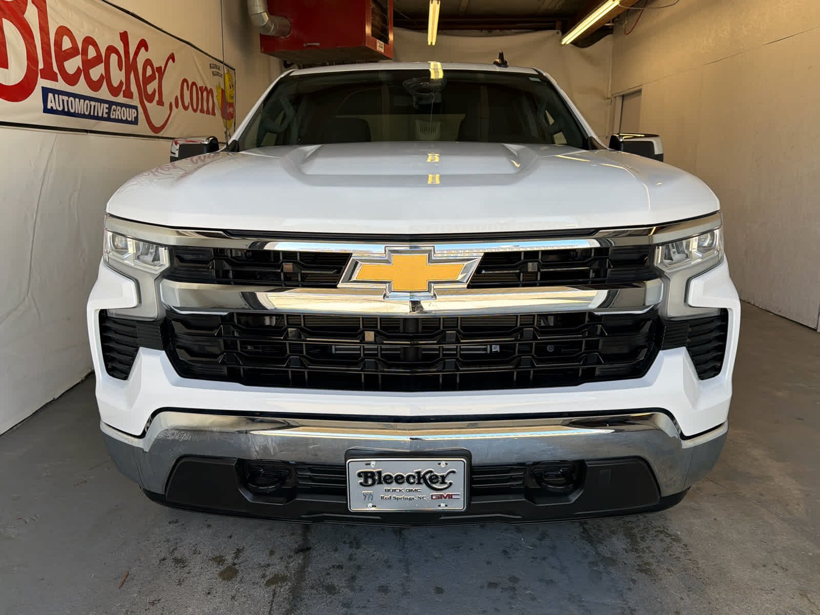 2022 Chevrolet Silverado 1500 LT (2FL)
