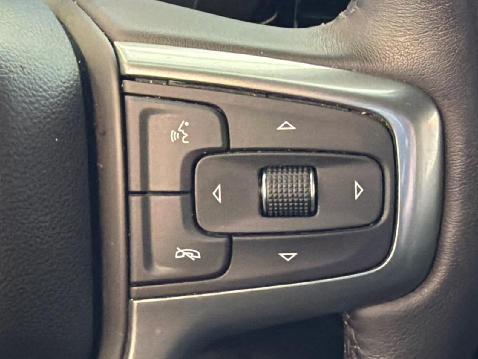 2022 Chevrolet Silverado 1500 LT (2FL)