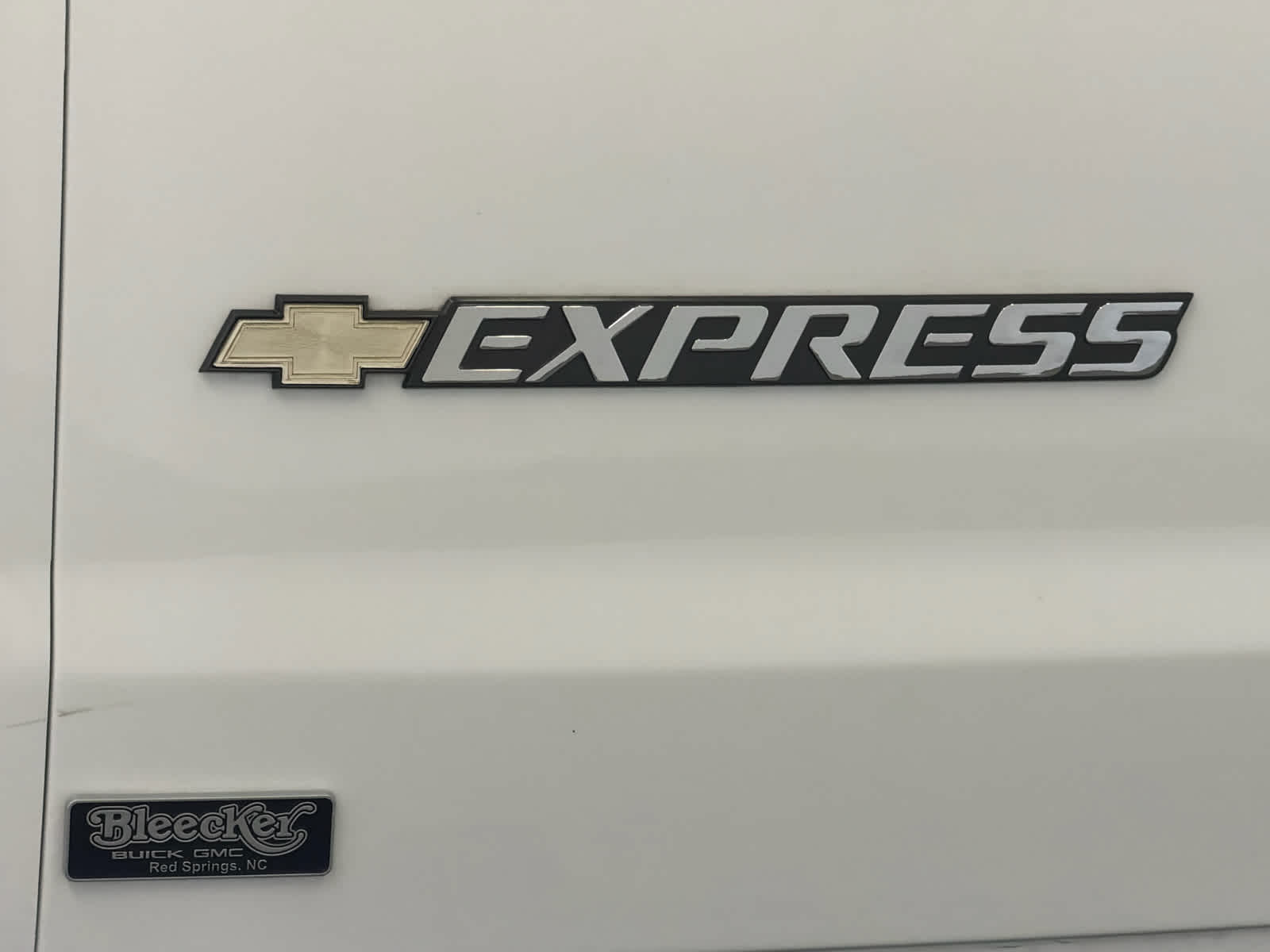 2024 Chevrolet Express Cargo 2500 WT