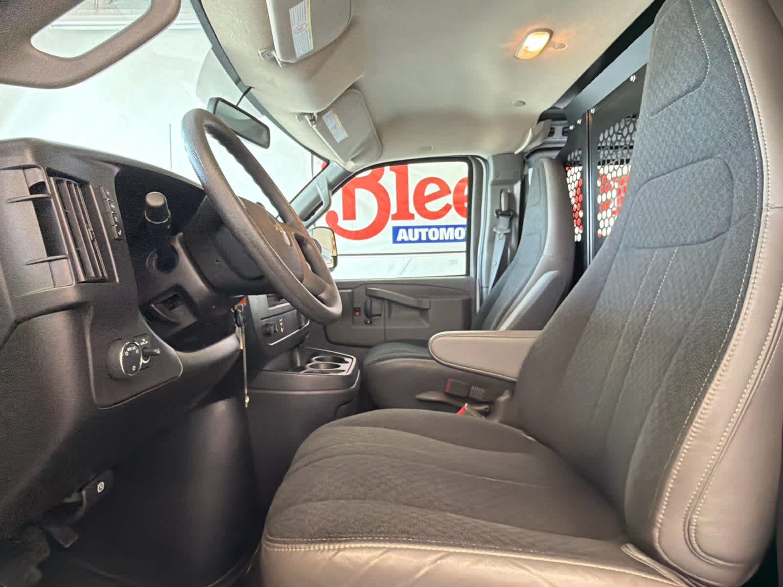 2024 Chevrolet Express Cargo 2500 WT