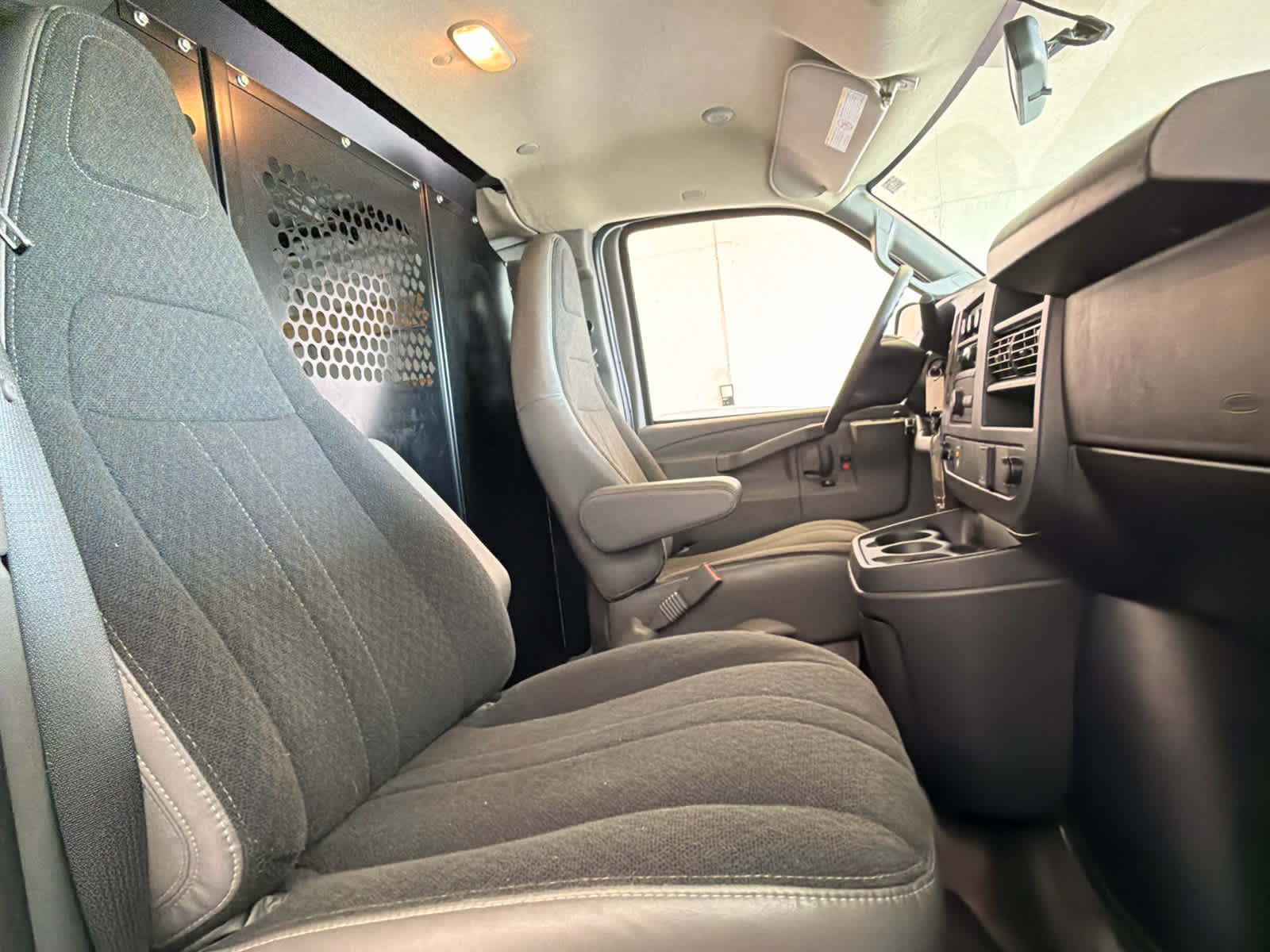 2024 Chevrolet Express Cargo 2500 WT