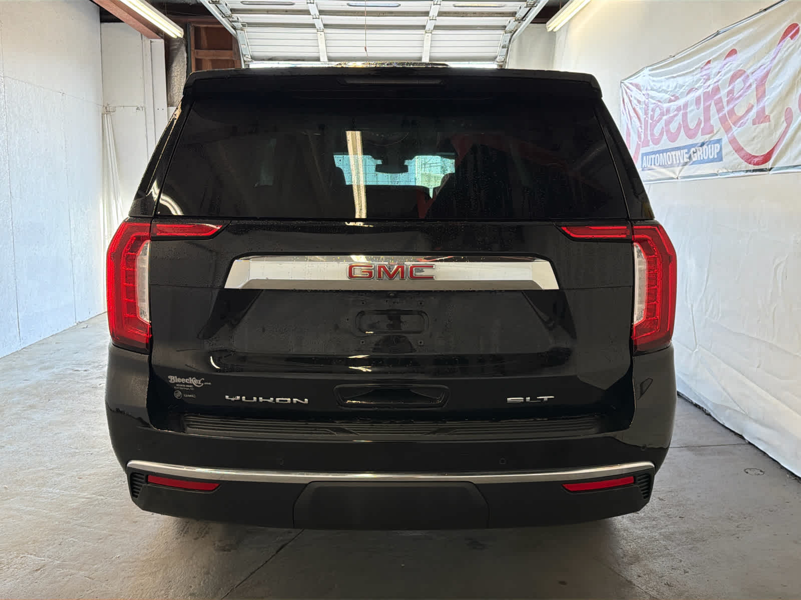 2023 GMC Yukon XL SLT
