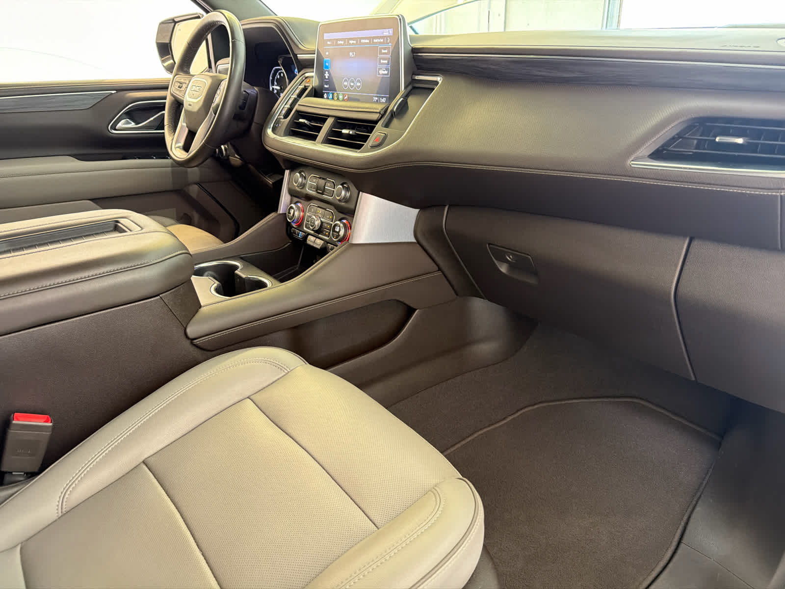 2021 GMC Yukon XL SLT