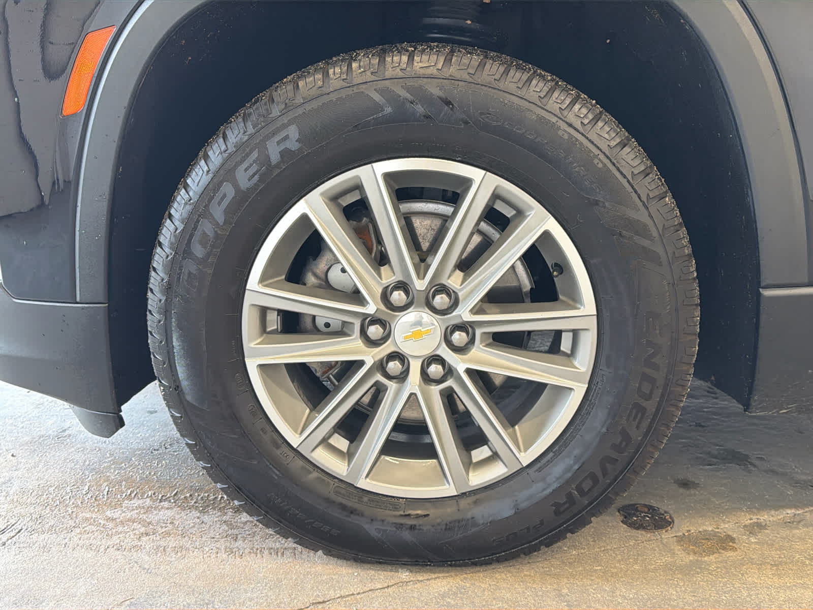 2022 Chevrolet Traverse LT Cloth