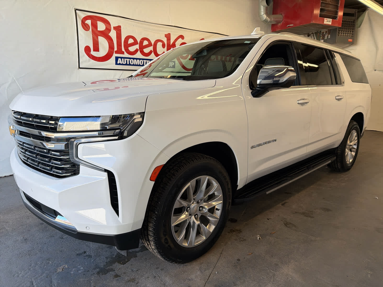 2023 Chevrolet Suburban Premier