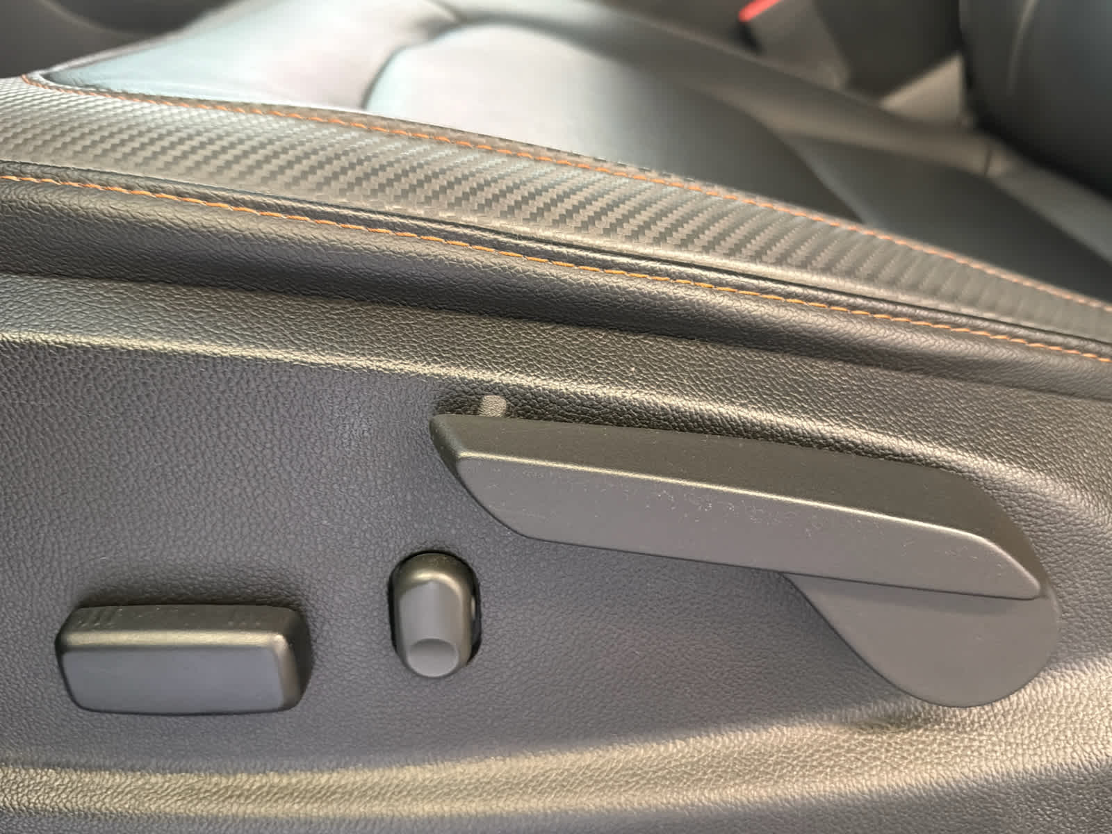 2022 GMC Canyon AT4 - Leather