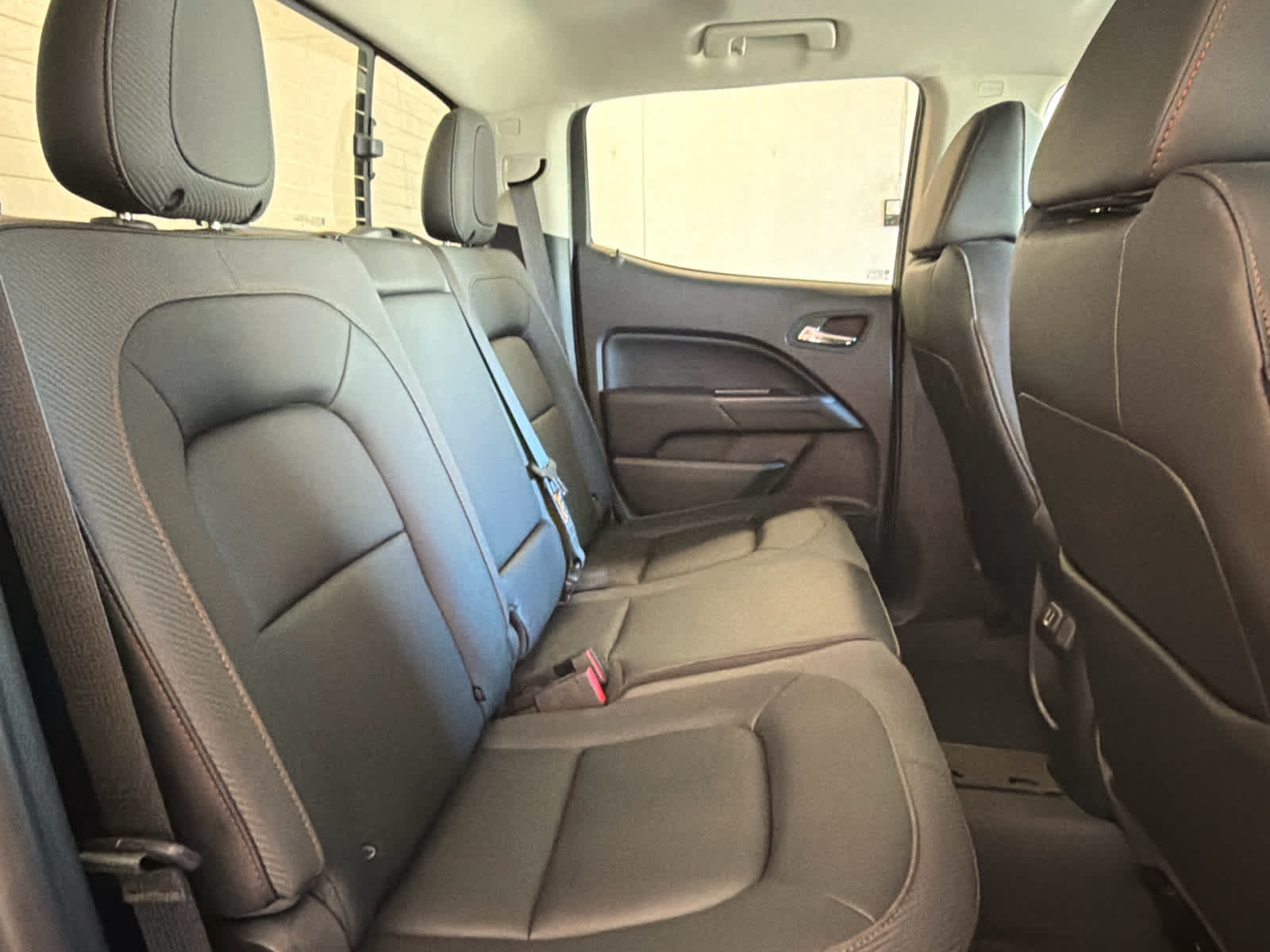 2022 GMC Canyon AT4 - Leather