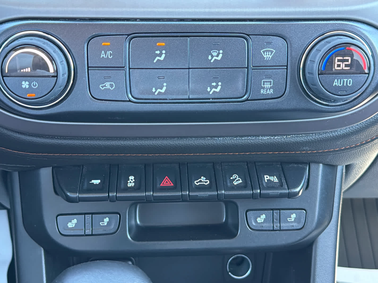 2022 GMC Canyon AT4 - Leather