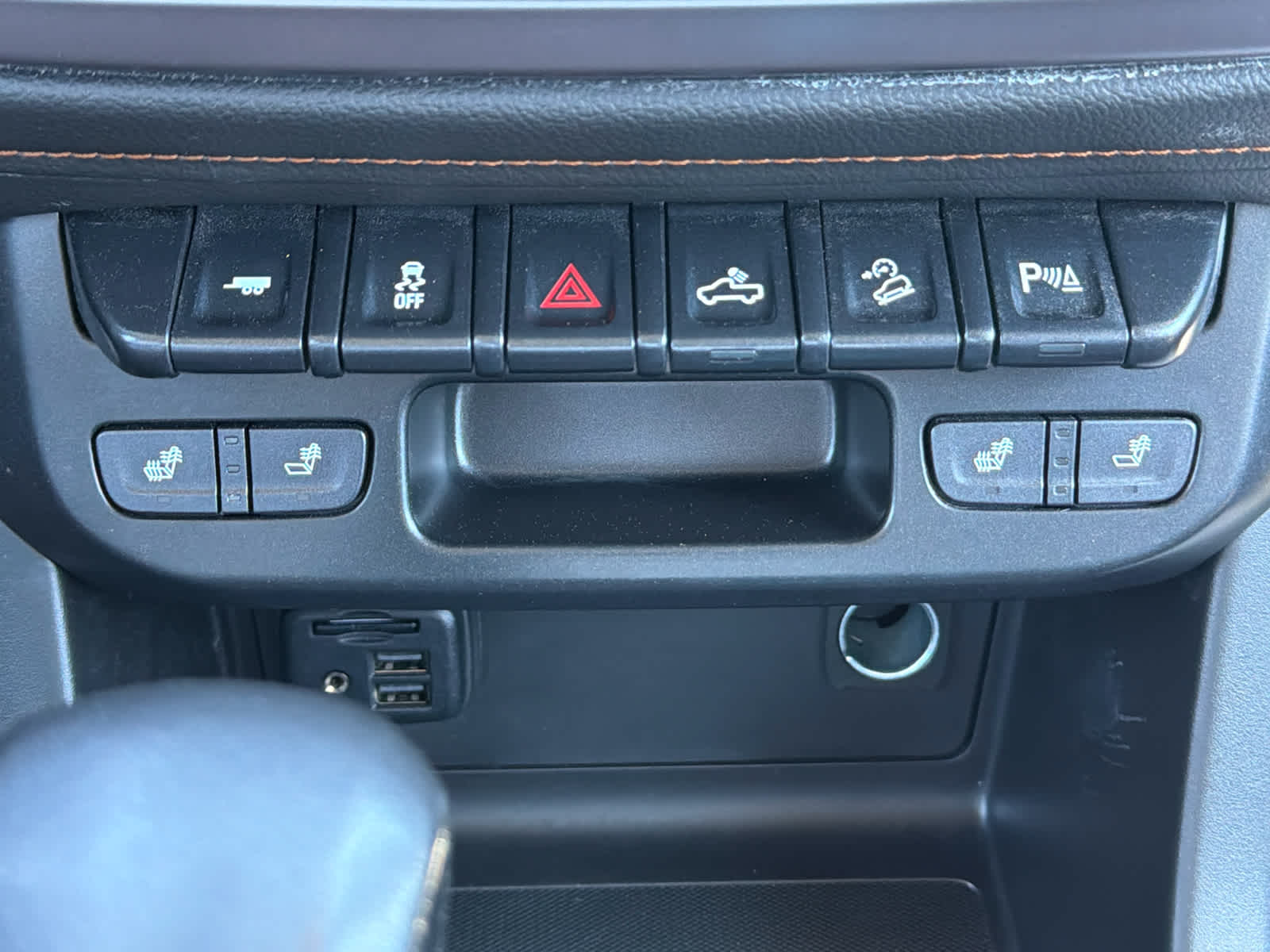 2022 GMC Canyon AT4 - Leather