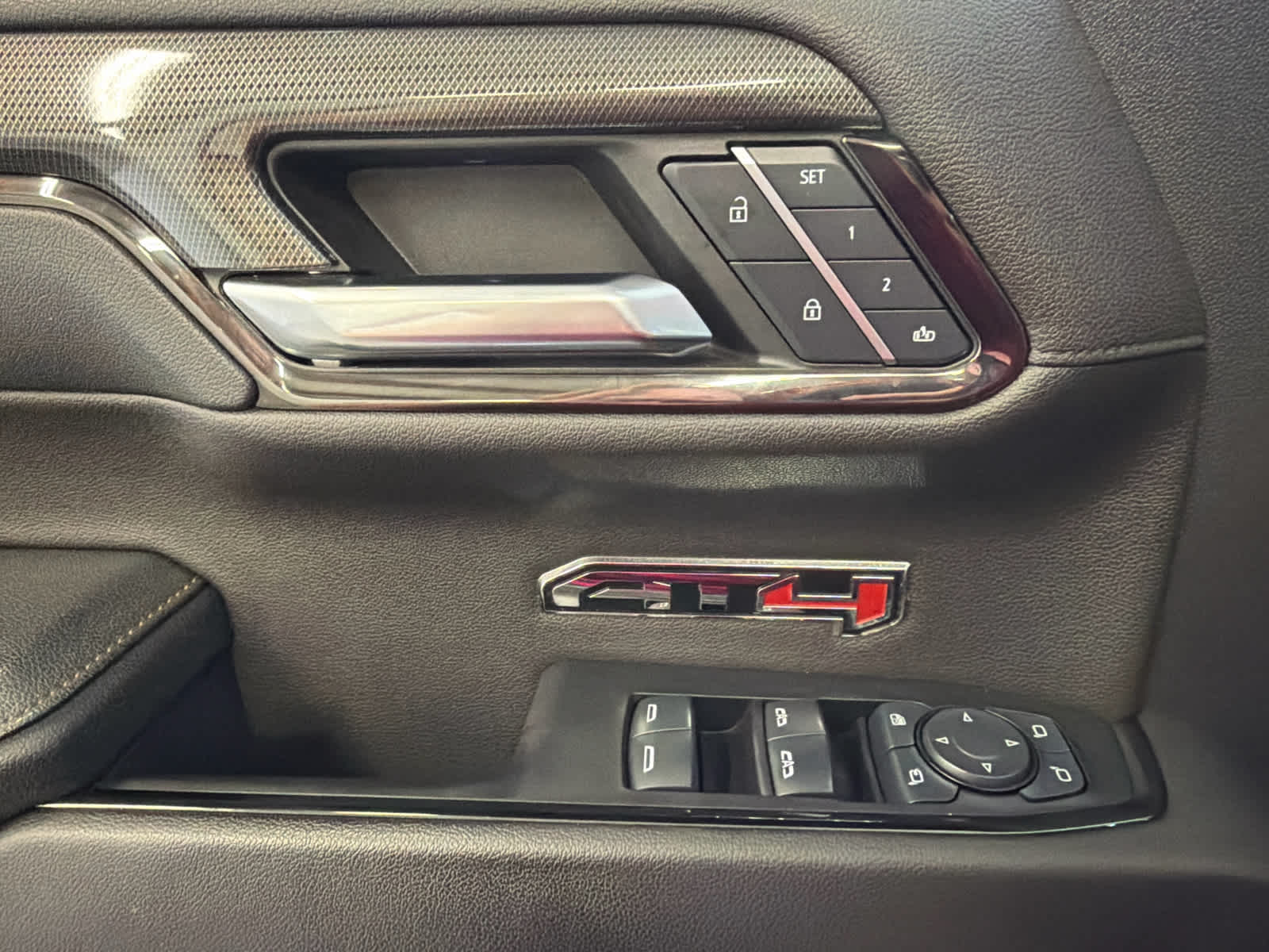 2024 GMC Sierra 1500 AT4