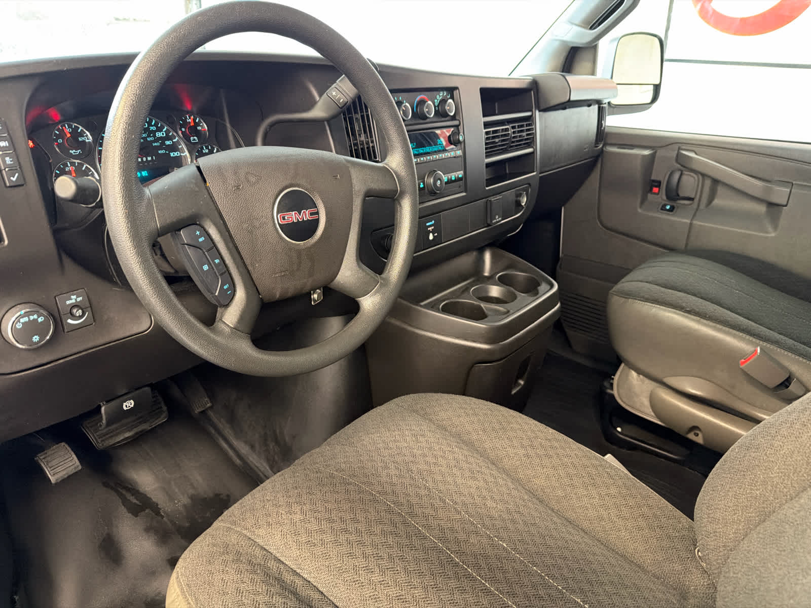 2024 GMC Savana Cargo 2500 Work Van