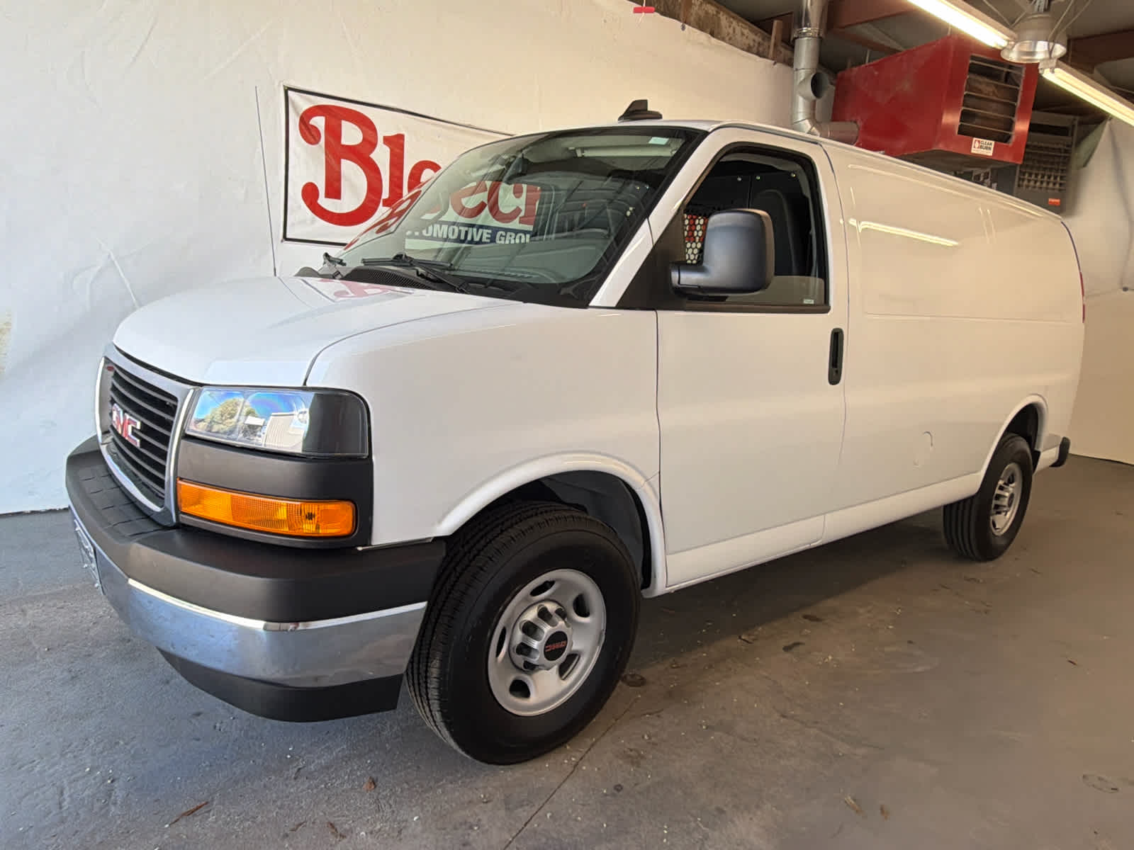2024 GMC Savana Cargo 2500 Work Van