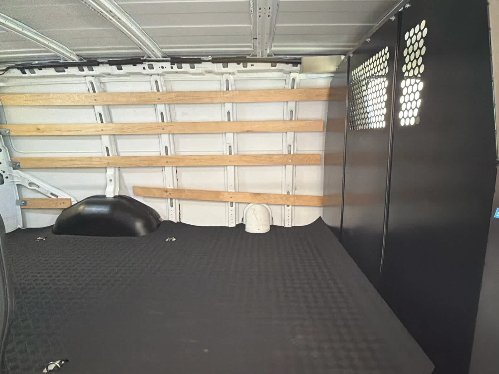 2024 GMC Savana Cargo 2500 Work Van