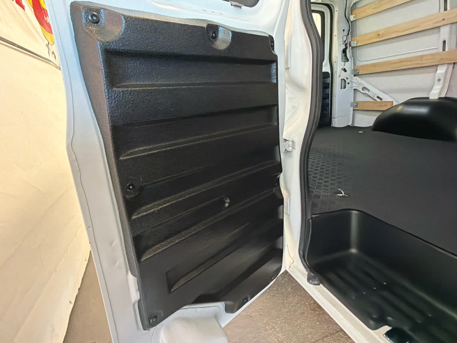 2024 GMC Savana Cargo 2500 Work Van