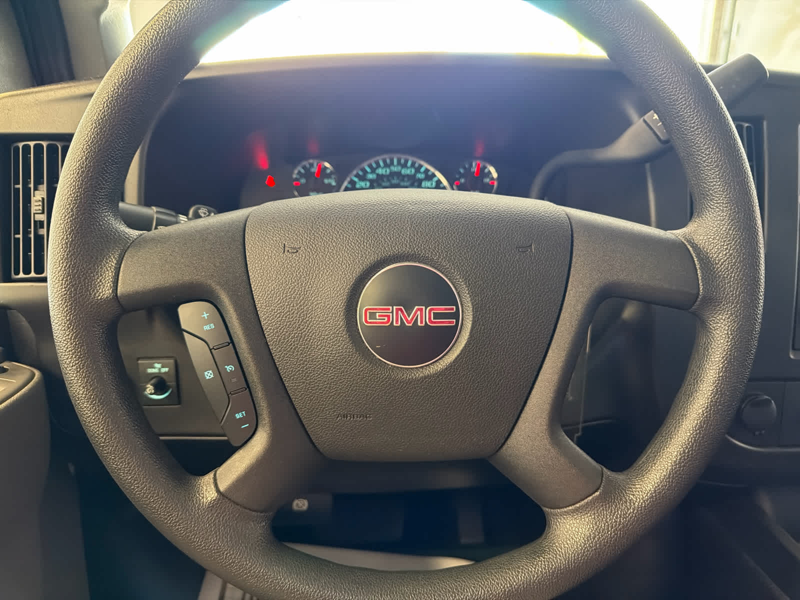 2024 GMC Savana Cargo 2500 Work Van
