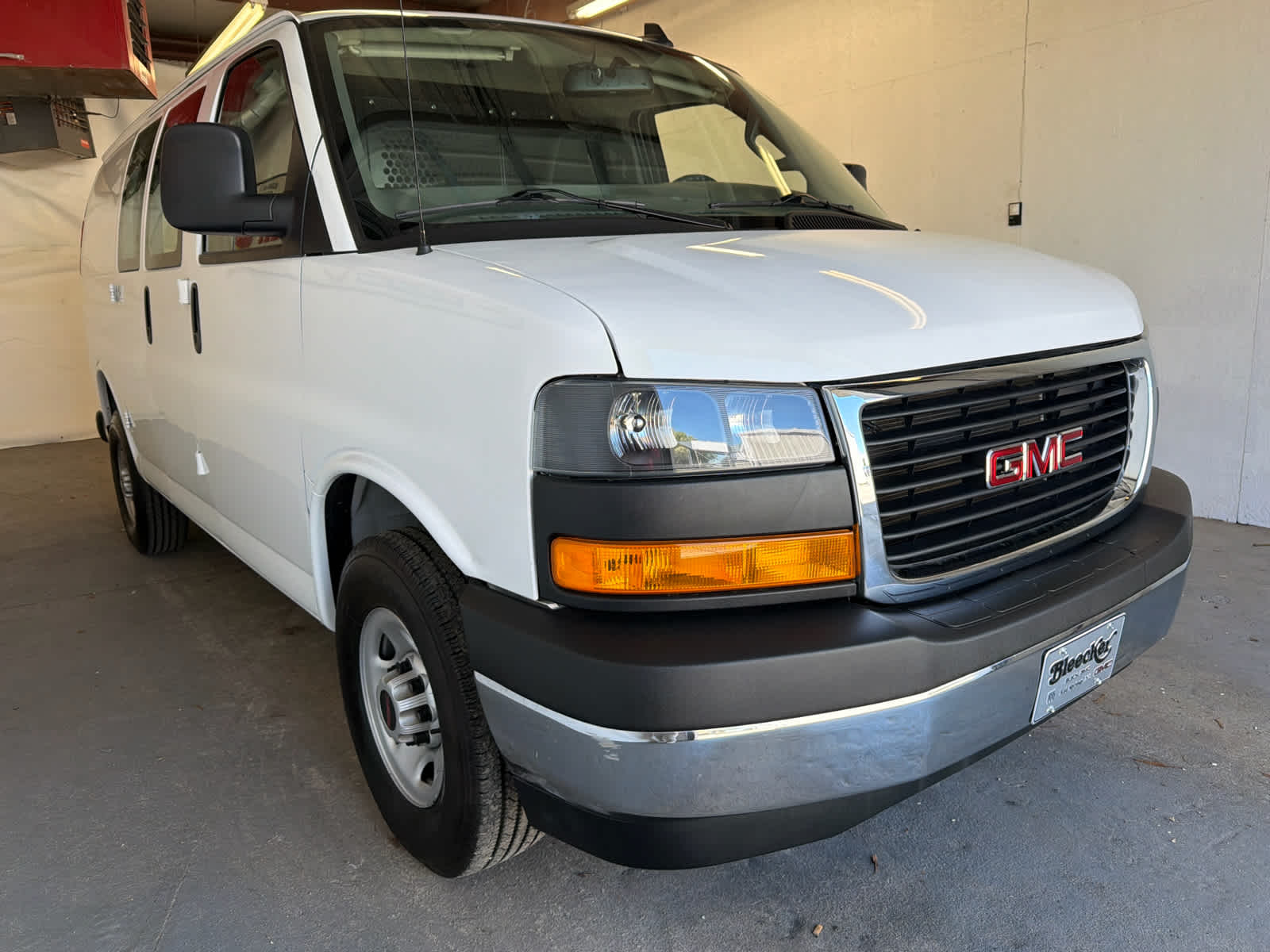 2024 GMC Savana Cargo 2500 Work Van