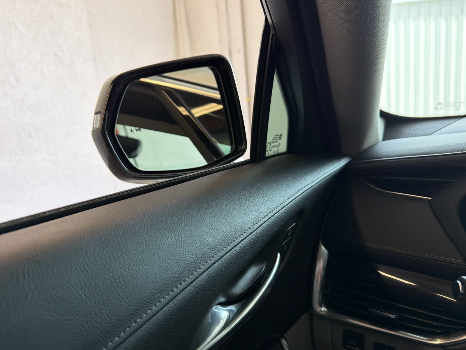 2021 Cadillac XT4 Premium Luxury