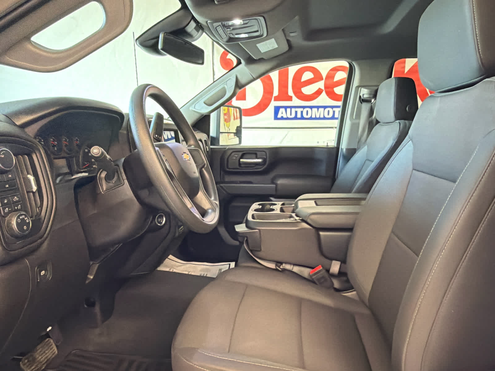 2025 Chevrolet Silverado 2500 HD Custom