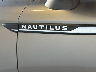 2021 Lincoln Nautilus Reserve