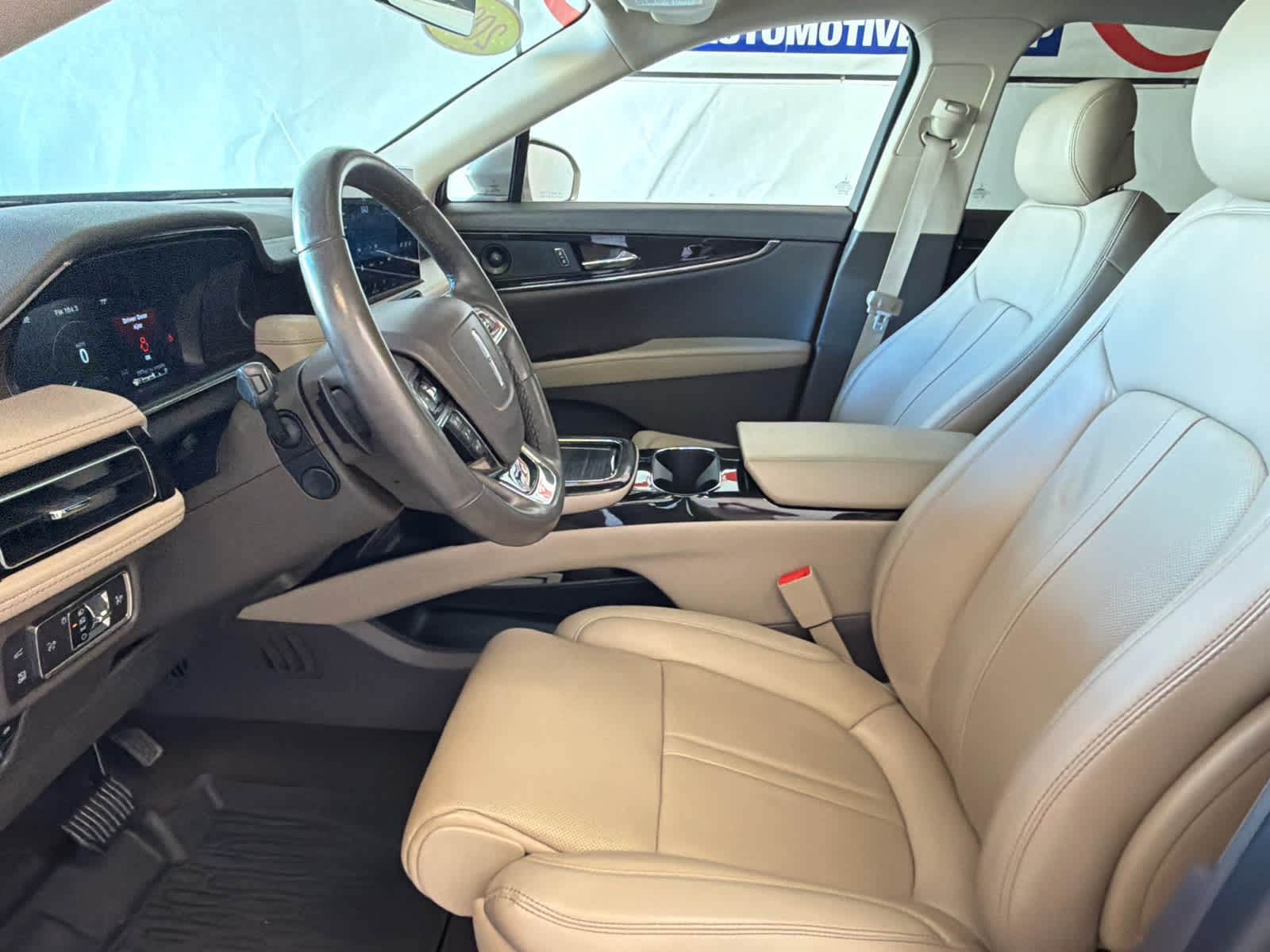 2021 Lincoln Nautilus Reserve