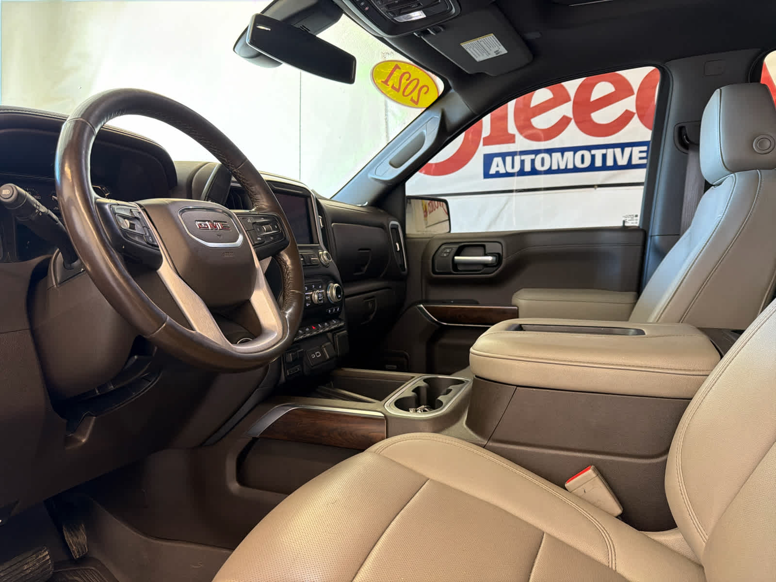 2021 GMC Sierra 1500 SLT