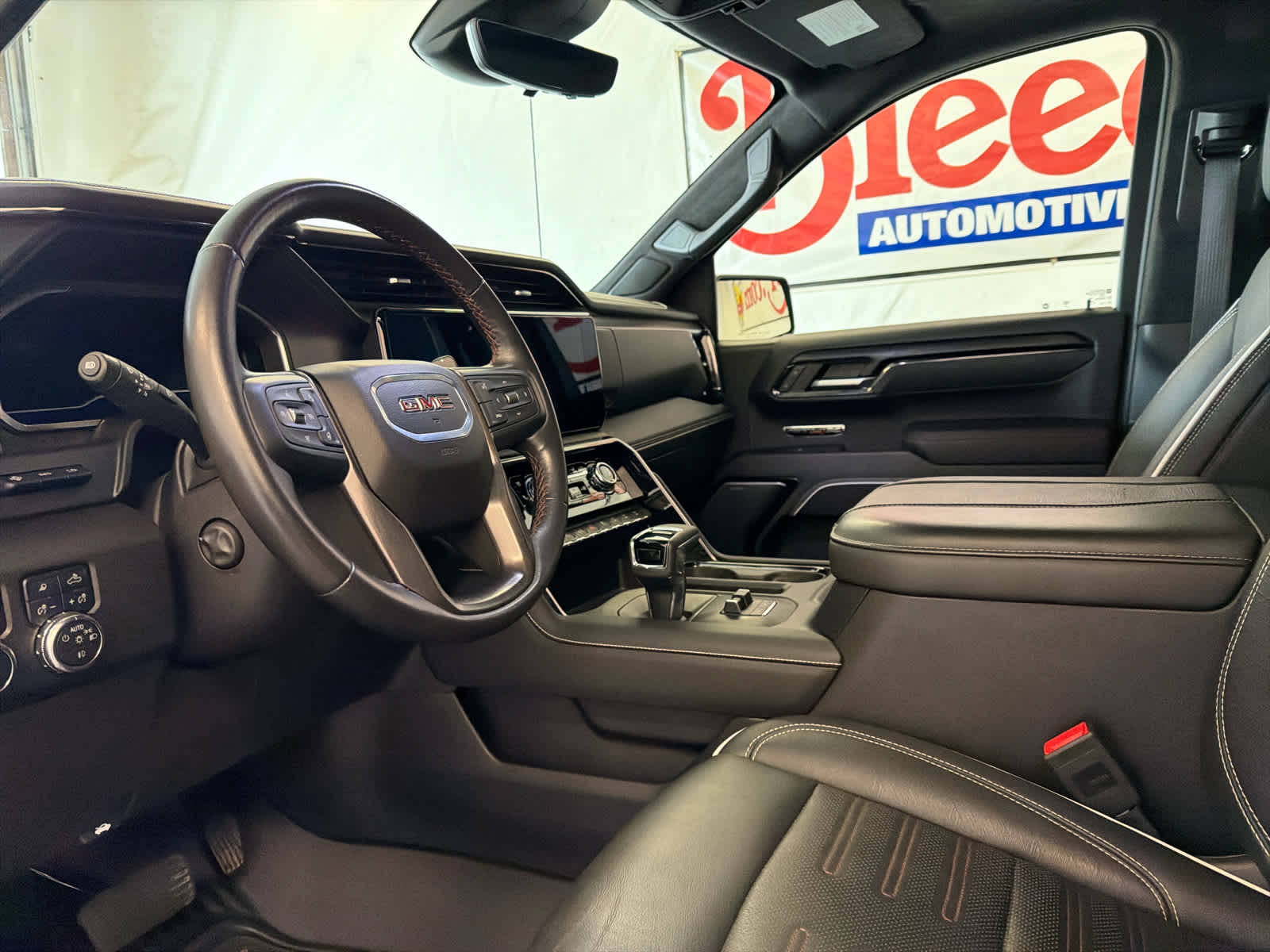 2023 GMC Sierra 1500 AT4X