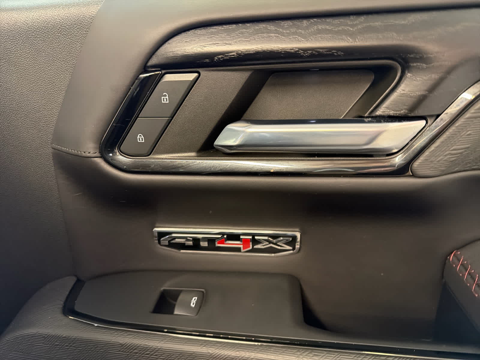 2023 GMC Sierra 1500 AT4X