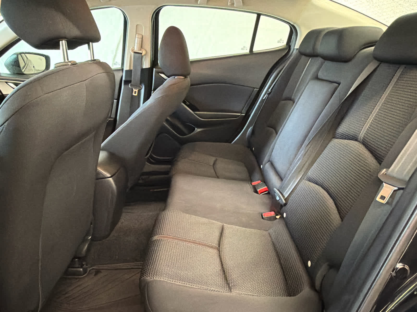 2017 Mazda Mazda3 4-Door Sport