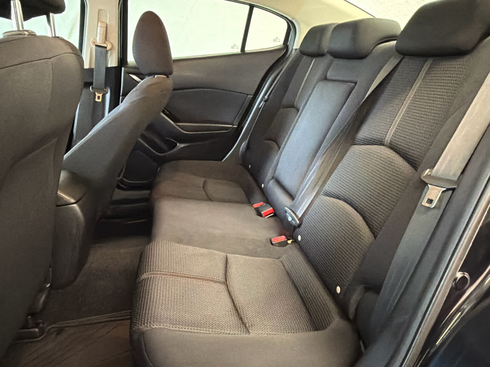 2017 Mazda Mazda3 4-Door Sport