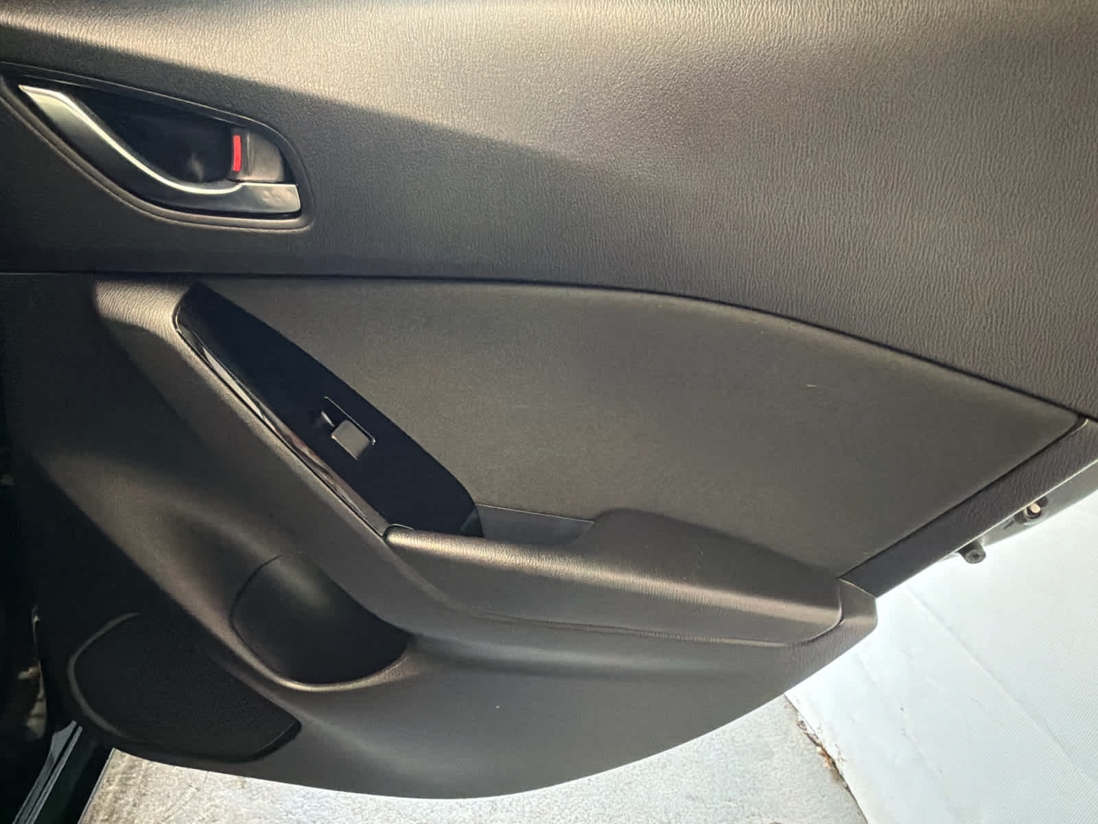 2017 Mazda Mazda3 4-Door Sport