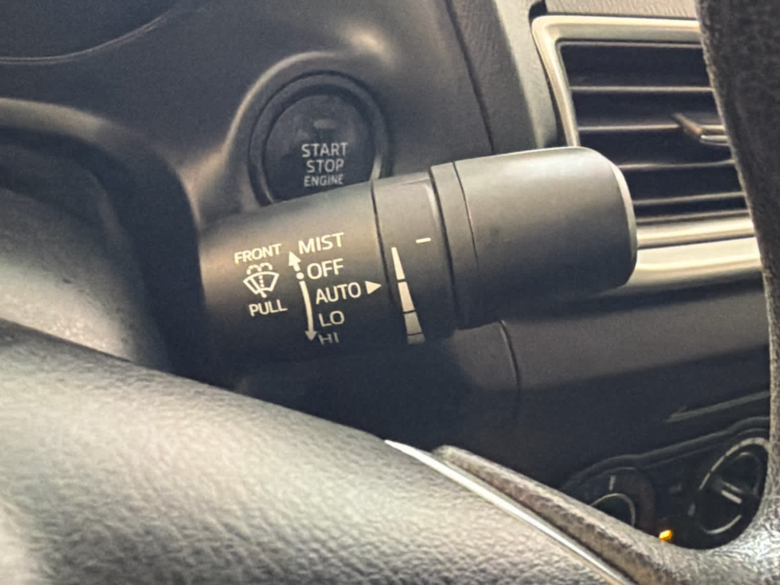 2017 Mazda Mazda3 4-Door Sport