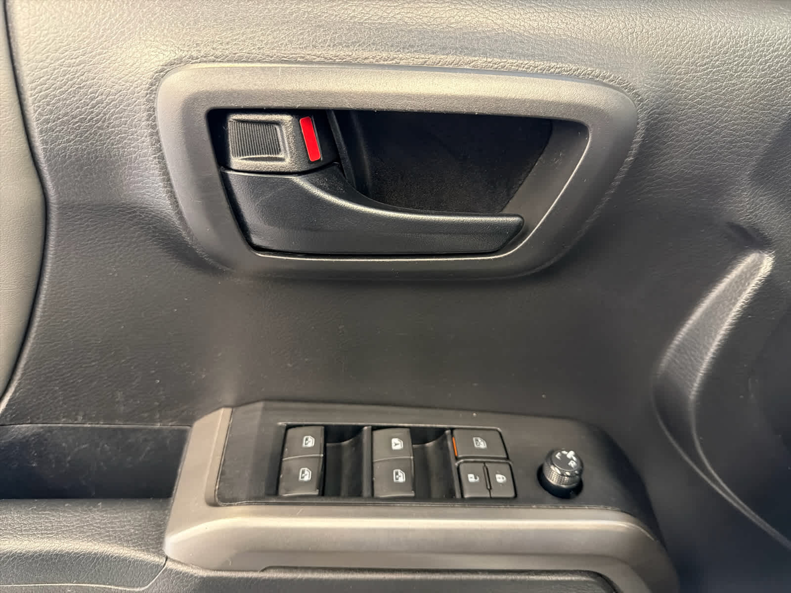 2022 Toyota Tacoma 2WD SR5